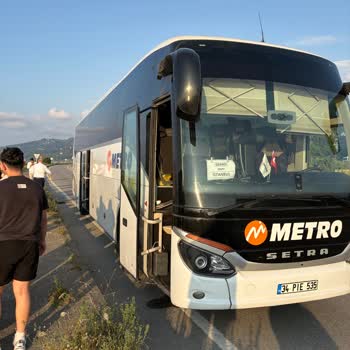 Metro Turizm Otobüsünün Sürekli Arızası Yolculuğu Uzattı Ve Güvenliğini Sarsıyor