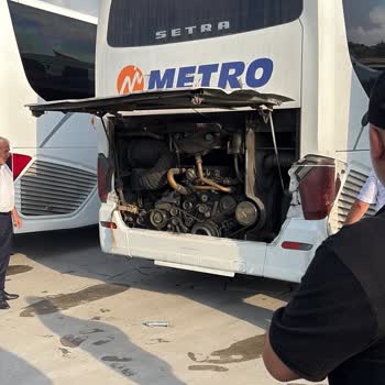 Metro Turizm Otobüsünün Sürekli Arızası Yolculuğu Uzattı Ve Güvenliğini Sarsıyor
