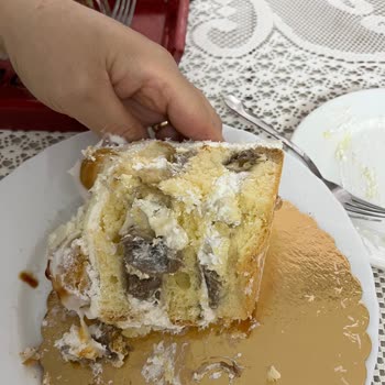 Saraylı Pastanesi Hem Hijyen Hem De Kalite Açısından Güvenimizi Ciddi Şekilde Sarstı
