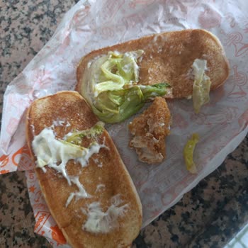 Popeyes Şubesinde Tavuk Burger Menüsünde Hijyen Ve Gıda Güvenliği Sorunu