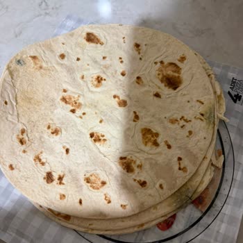 Son Kullanma Tarihine Uymayan Küflü Pizza Tabanı