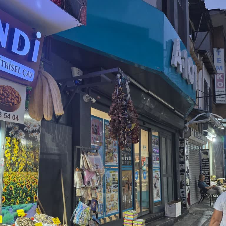 Kasiyer M*****’nin Saygısız Tutumu Ve İşlem İptali Sorunu