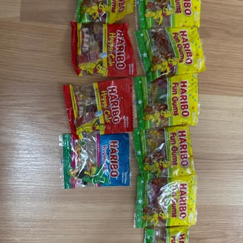 Haribo Jelibon Paketi Görseldeki Çeşit Ve Miktar İle Uyuşmadı