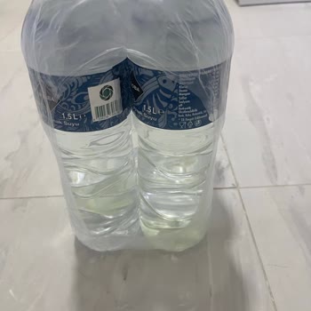 Metro Grossmarket Alınan Rioba Su Şişelerinde Yosunlaşma Ve Sağlık Endişesi