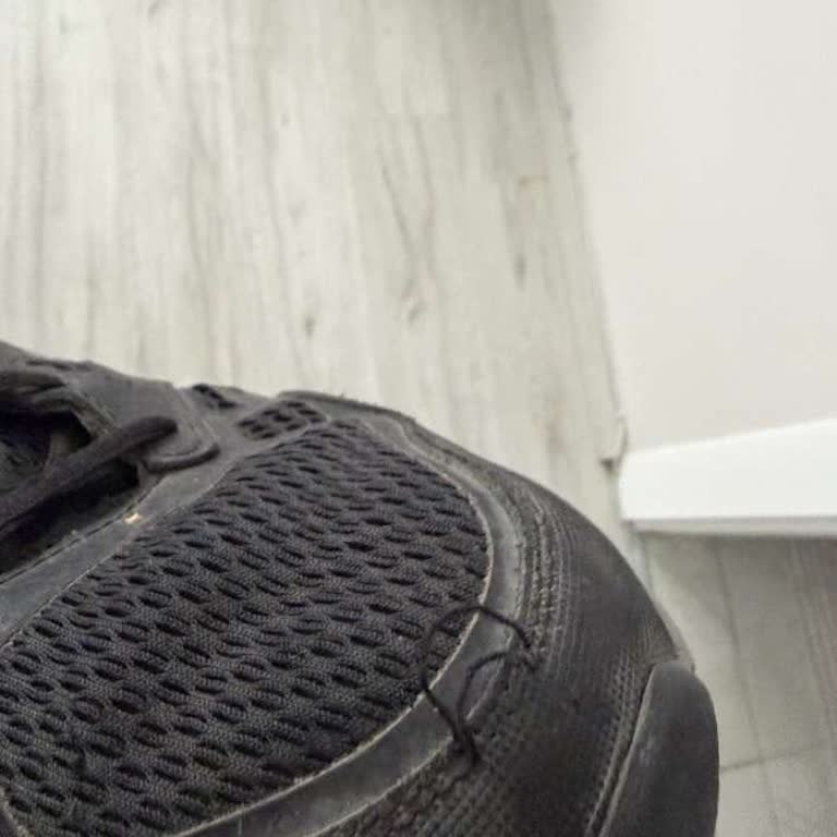 Skechers Hillcrest Ayakkabısındaki Dikiş Açılması Ve İnceleme Reddi