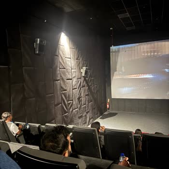 Cinegold Salonunda Kötü Görüntü, Açık Işıklar Ve Kirli Perde Nedeniyle Mağduriyet