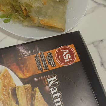 Katmer Ürünün İçindeki Plastik Parçacık Gıda Güvenliğini Tehdit Ediyor