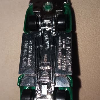 Çizik Ve Kusurlu Hot Wheels Arabası Hediye Olarak Alınınca Hayal Kırıklığı