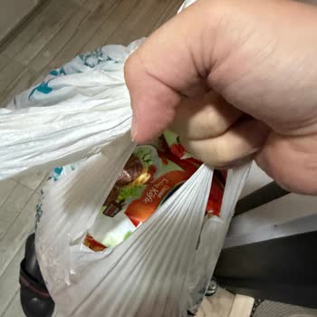 Geç Teslim Ve Erimiş Dondurulmuş Ürünler Sebebiyle Sağlık Riski Ve İade Talebi