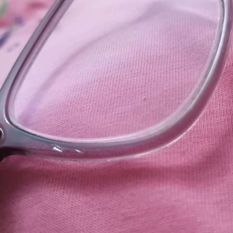 Atasun Optik'te Aldığım Gözlük Sürekli Kayıyor Ve Düşüyor Sağlığıma Zarar Veriyor