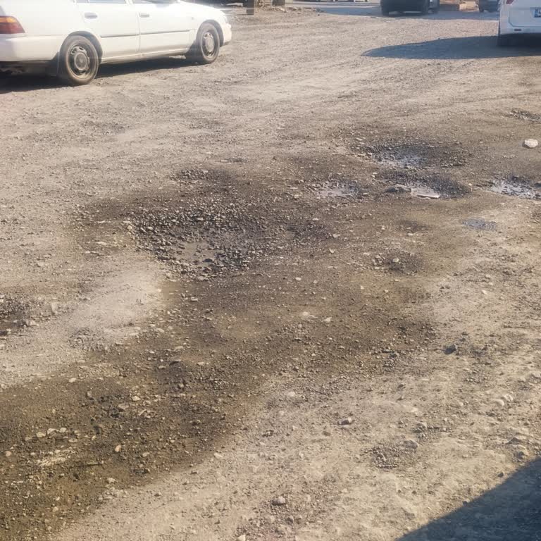 Kahramanmaraş Büyükşehir Belediyesi 4 Aydır Yollar Çok Bozuk Durumda