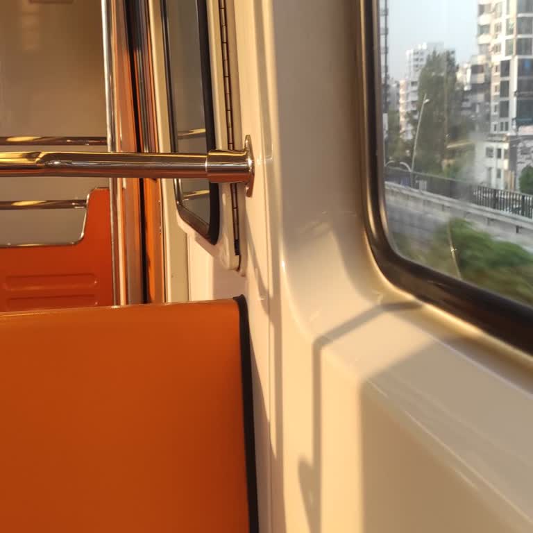 Sıcak Havalarda Klimasız Metro, Yolcu Sağlığı Tehlikede