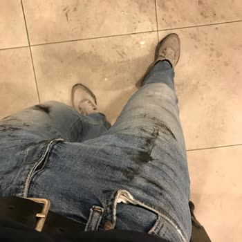 Opet Dörtel İstasyonunda Kirli Hortumdan Yağ Lekesi