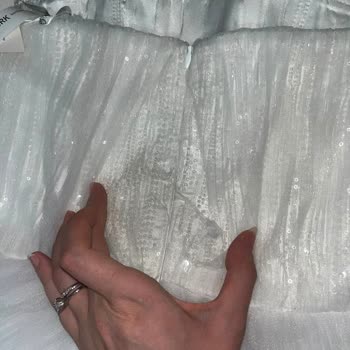 Hasarlı Ve Eksik Parçalı Abiye Elbise İçin Geri Dönüş Ve Tam İade Talebi