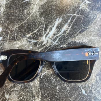 Rayban Güneş Gözlüğünde Islak Elle Renk Solması Ve Değişim Talebi