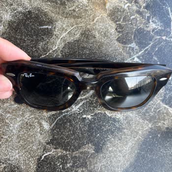 Rayban Güneş Gözlüğünde Islak Elle Renk Solması Ve Değişim Talebi