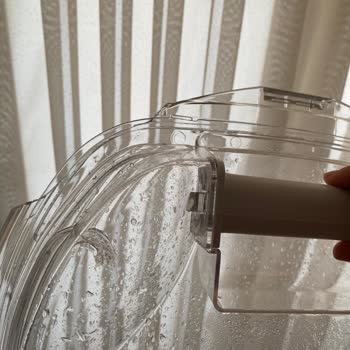 Hoover Kurutma Makinesi Kapağı Kullanım Sırasında Ani Kırılma