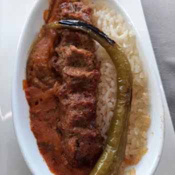 Business Class Ücretine Uygun Olmayan Konfor, Yemek Ve Kabin Servisi