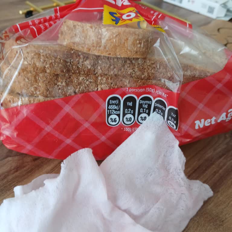 Şok Market Ekmeği Ambalaj Baskısındaki Boya Elime Bulaştı, Sağlık Riski Oluştu