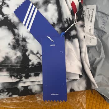 Adidas Ürününde Orijinallik Şüphesi Ve İade Sürecindeki İhmal