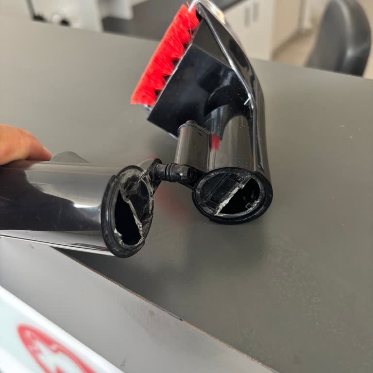 Bissell Spotclean Pro Hortum Bağlantısında Kırılma Ve Ücretsiz Yedek Parça İsteği