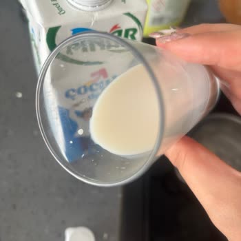Son Kullanım Tarihi Geçmiş Süt Raflarda Satılıyor: Çocuğumun Sağlığı Tehlikede