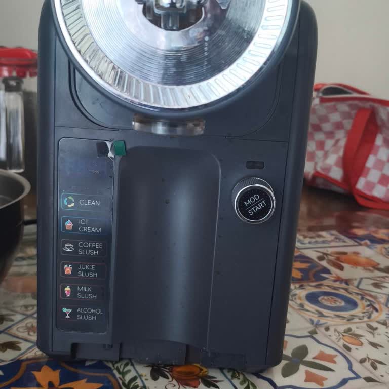 İlk Günden Arızalı Dondurma Makinesi Ve Geciken İade Süreci