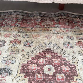 Zara Home Halısında Kısa Sürede İplik Çıkması Ve Şekil Bozulması