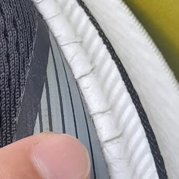 Skechers Ayakkabı Bir Ayda Çatladı Üretim Hatası İddiası