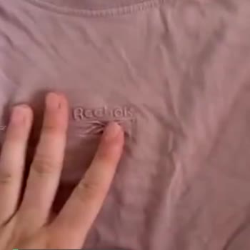 Reebok Tshirt Dikişi Ve Rengi Atıyor
