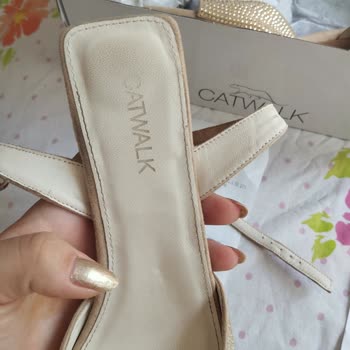 Deichmann Catwalk Sandaleti Ayak Sağlığımı Zarar Verdi, İade Talep Ediyorum