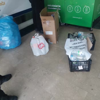 Ankara Çankaya Geri Dönüşüm Makinesinin Sürekli Dolu Ve Arıza Sorunları
