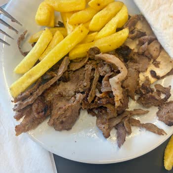 Marmaris Köfteci Yusuf Şubesinde Uzun Bekleme, Kalitesiz Yemek Ve Hijyen Sorunları