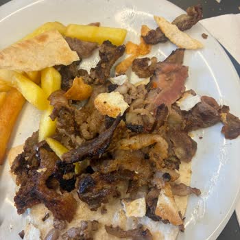 Marmaris Köfteci Yusuf Şubesinde Uzun Bekleme, Kalitesiz Yemek Ve Hijyen Sorunları