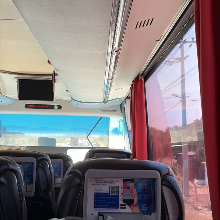 İki Saat Gecikme, Saygısız Personel Ve Aşırı Sıcak Otobüs Şikayeti