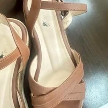 Sağlık Riski Taşıyan Sandalette Tel Sorunu Ve Satıcı Sorumluluk Reddi