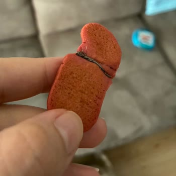 Bebek Kurabiyesinde Metal Tel: Güvenlik Riski Ve İade Talebi