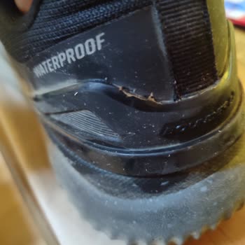 Skechers Su Geçirmez Ayakkabıda Hızlı Aşınma Ve Garanti Reddi