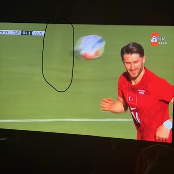 Ekranda Bulut Şeklinde Lekeler Görüntüyü Bozuyor