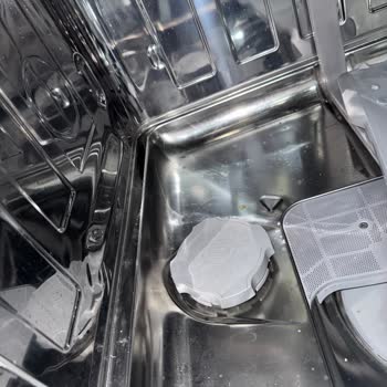 Teşhir Ürün Olarak Gelen Bulaşık Makinesi İçin Çözüm Talep Ediyorum