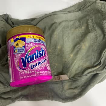 I Soaked My Light Green Shirt in Vanish Oxi Action and It Spot-Bleached the Fabric