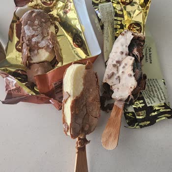Sağlık Riski Taşıyan Bozulmuş Magnum Mini Dondurması, Müşteri Hizmetine Ulaşılamıyor