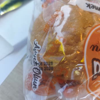 Bayat Ekmek Ve Çürük Sebzelerle Karşılaşılan Gazi Park Şubesi Açılış Gecikmesi Ve İlgisiz Personel