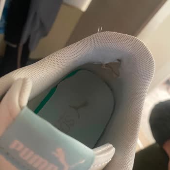Garanti Kapsamındaki Puma Skye Ayakkabılarda Dikiş Açılması Ve Topuk Yırtılması, Değişim Reddedildi