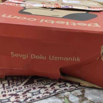 Hasarlı Ve Açılmış Paket Teslimatı