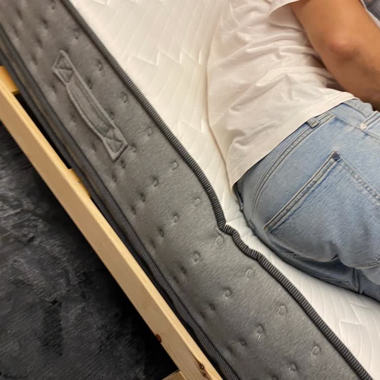Sleeptown Yatağındaki Çökme Ve Cevapsız Müşteri Hizmetleri İade Talebi
