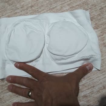 Alnnira.com Gelen Ürün Hem Renk Hem Beden Hem De Model Olarak Tamamen Farklı