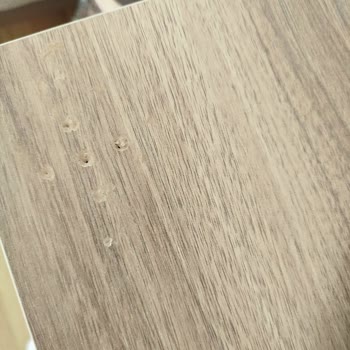 Defolu Konsol Montajı Ve Yanlış Renkli Sandalye Ayakları İçin Çözüm Talebi