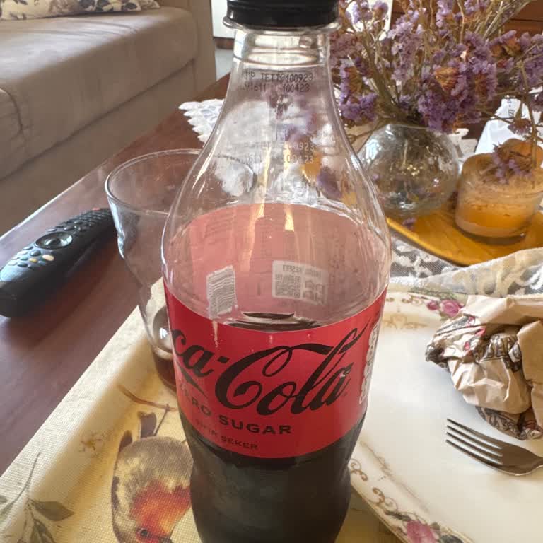 Son Kullanım Tarihi Geçmiş Kola Teslimatı İçin Restoran Ve Yemeksepeti’ye Şikayet