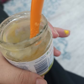 Hipp Organik Elma Püresinde Plastik Parça Ve Tanımsız Madde